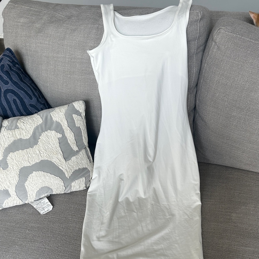 White Sleeveless Dress